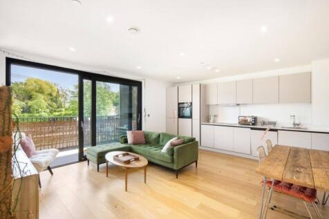 Living Room/Kitchen