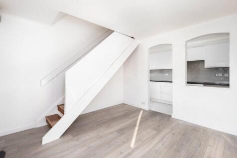 Living Room/Kitchen