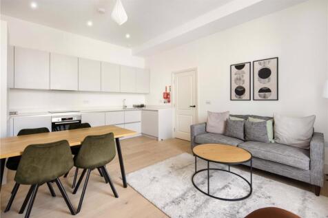 Kitchen/Living Area