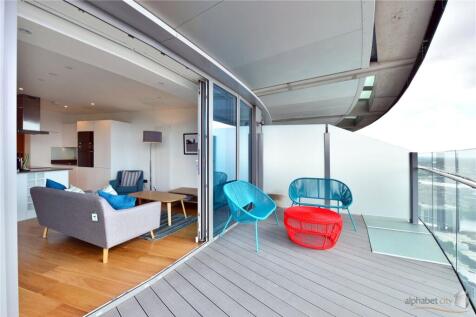 Living Area/Balcony
