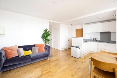 Living Room/Kitchen