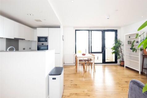 Living Room/Kitchen