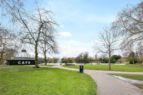 Victoria Park Lake