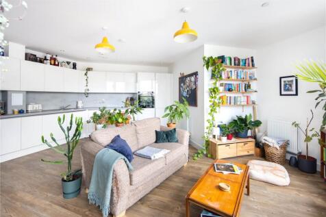 Living Room/Kitchen