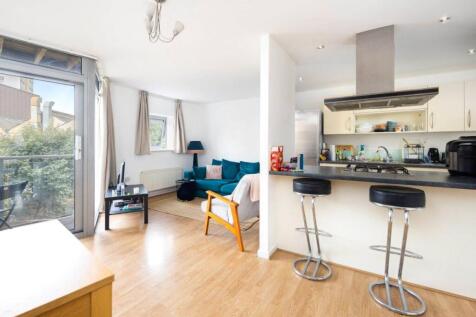 Living Room/Kitchen