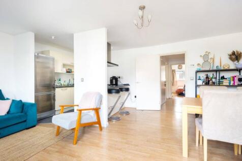 Living Room/Kitchen