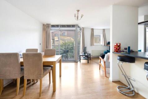 Living Room/Kitchen