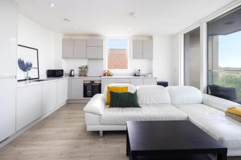 Living Room/Kitchen