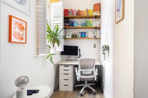 Living Area/Study