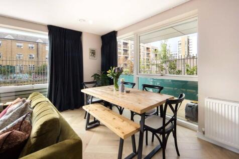 Living Room/Kitchen