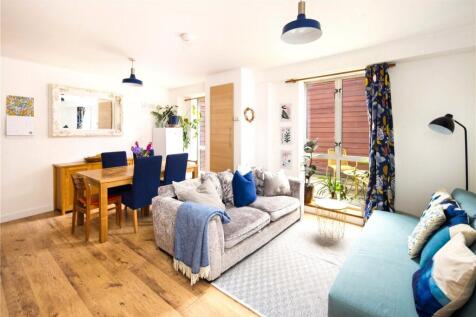 Living Room/Kitchen