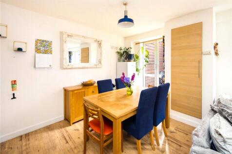 Living Room/Kitchen