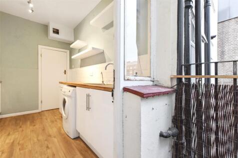 Kitchen/Balcony