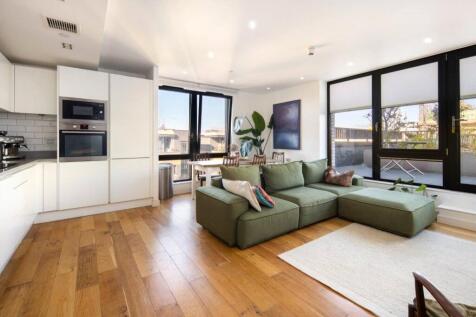 Living Area/Kitchen