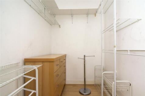 Walk-In Wardrobe