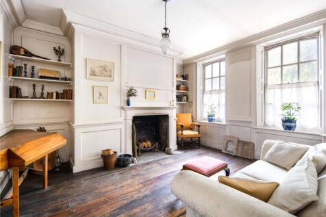 Living Area View 4