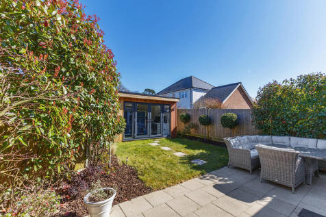 3 Longhurst Drive...