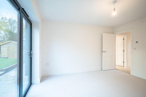 25-12-02_Barnfiel...