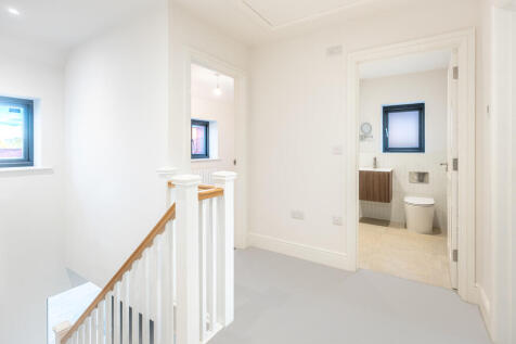 25-12-02_Barnfiel...