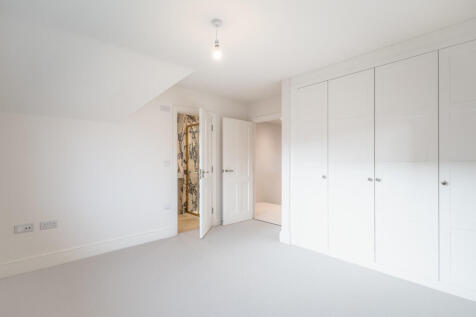 25-12-02_Barnfiel...