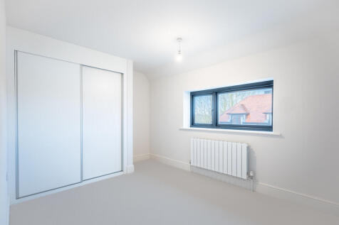 25-12-02_Barnfiel...