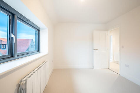 25-12-02_Barnfiel...