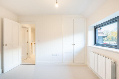 25-12-02_Barnfiel...