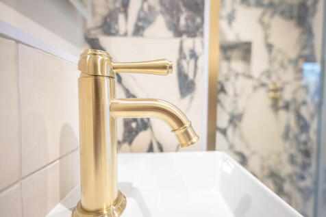 25-12-02_Barnfiel...