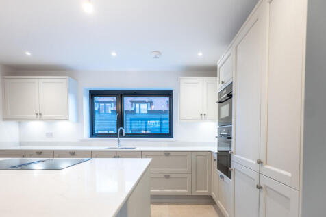 25-12-02_Barnfiel...