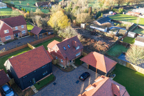 25-12-02_Barnfiel...