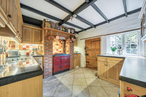 1382565-7-691c94e...