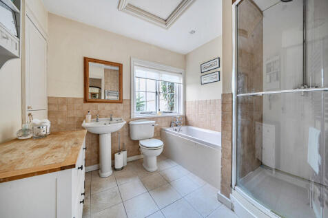 1382565-19-691c95...