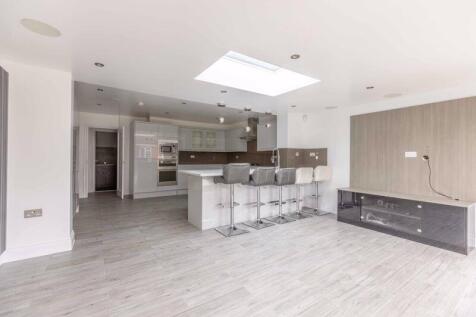 Dining room / Kitchen
