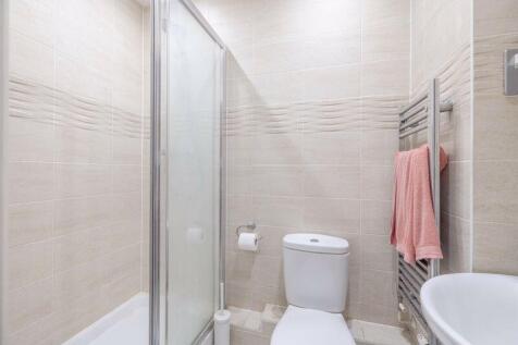 Ensuite shower room
