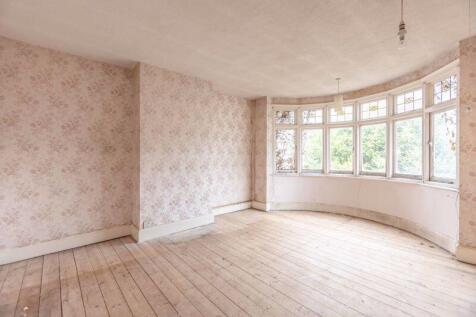 Front Lounge