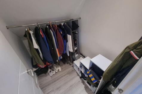 Walk In Wardrobe