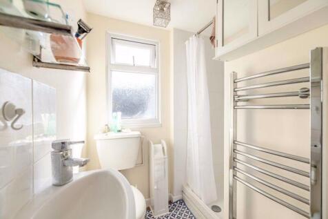 Ensuite shower room