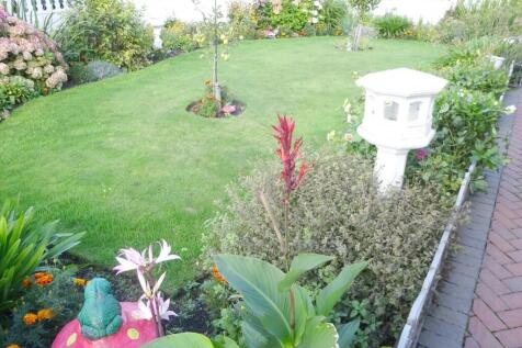 Garden Front