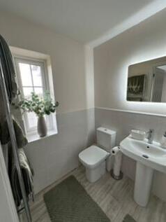 Master En-Suite