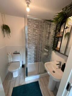 Bedroom 2 En-Suite