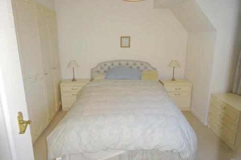 F F Bedroom 2