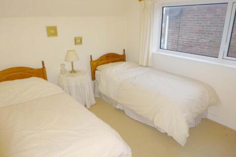F F Bedroom 3