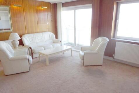 F F Lounge