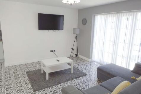 Lounge/Dining Kitche