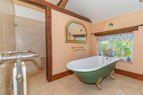 Master Bed Ensuite