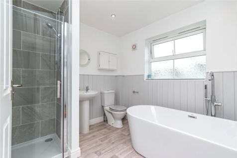 Familt Bathroom