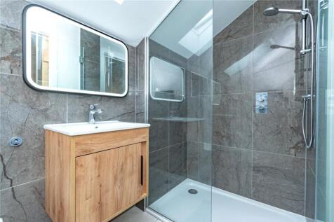 Bedroom 1 Ensuite