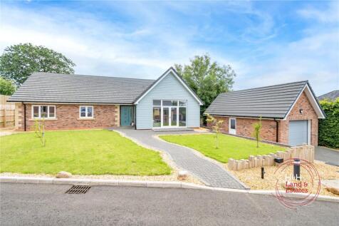 5 Ridge Close