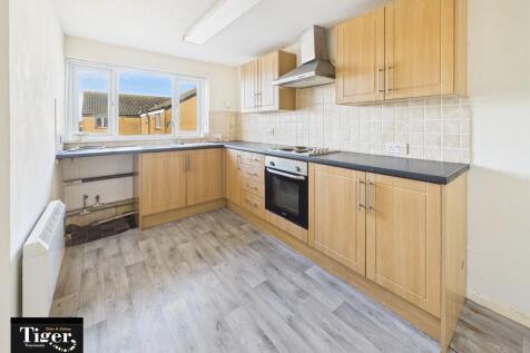 CAM02176G0-PR0735...