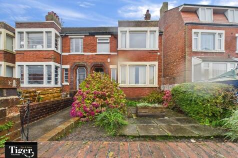 CAM02176G0-PR0748...